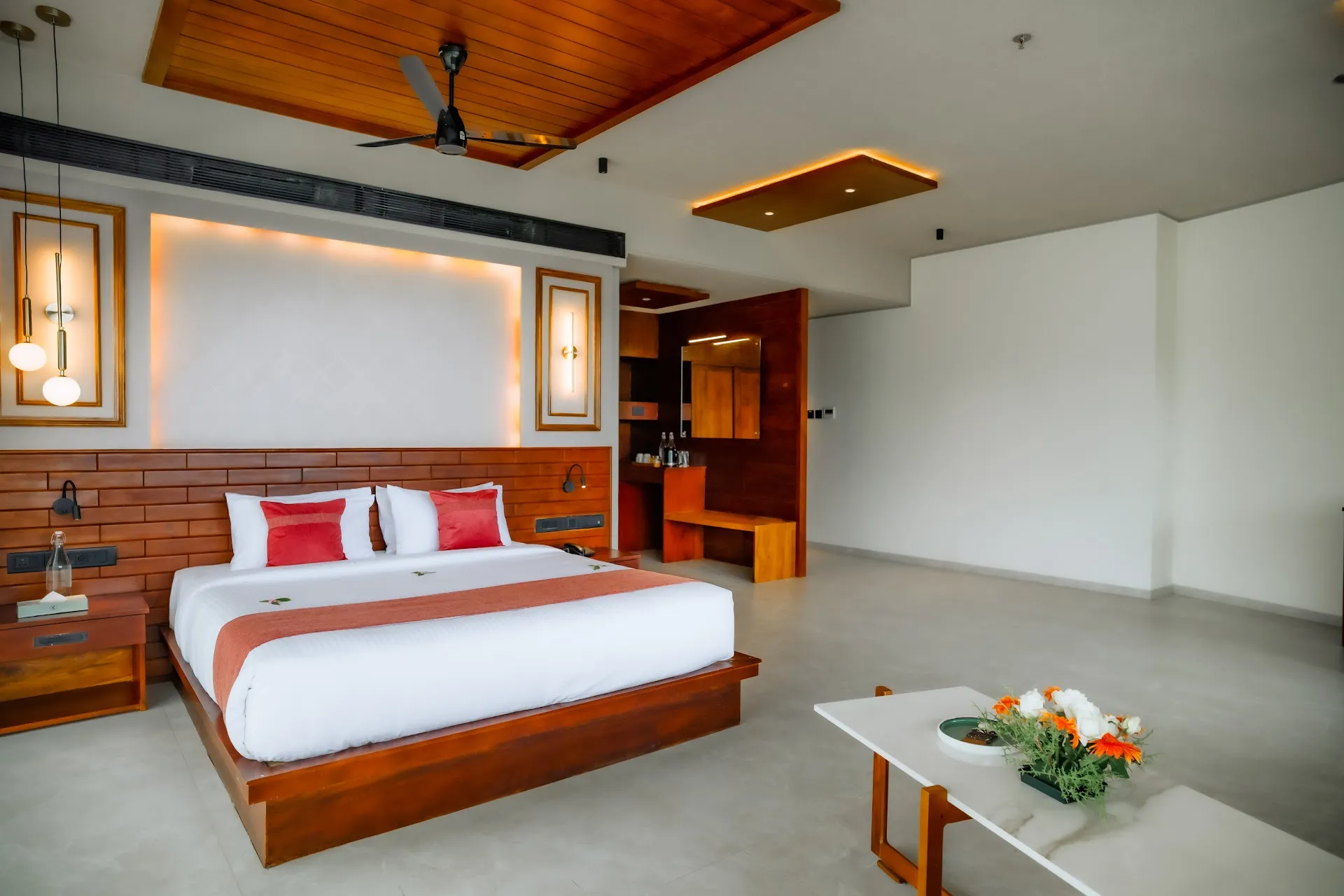 Romantic Pool Heaven - Space 22